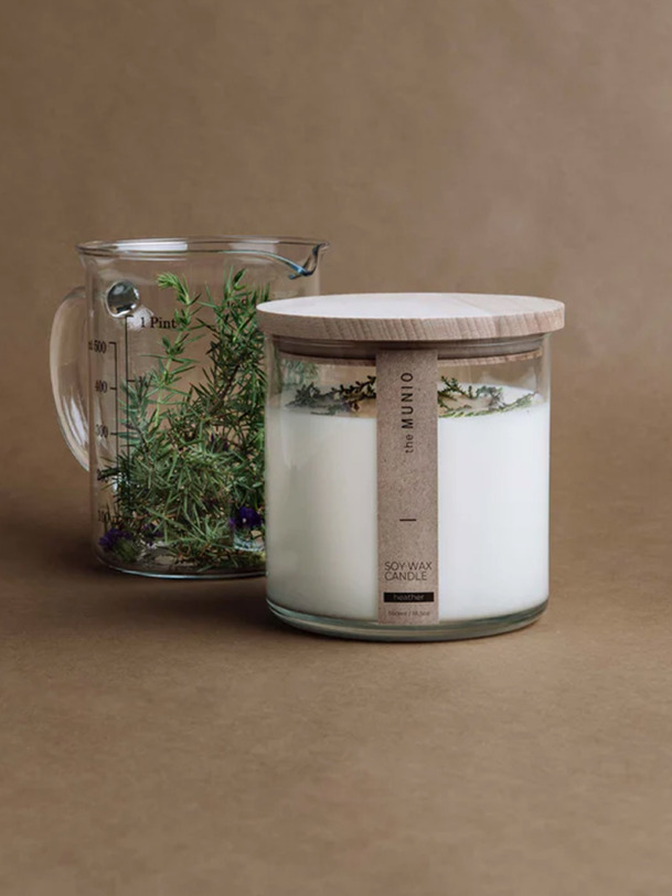 bougie juniper limonium 550ml - the munio white