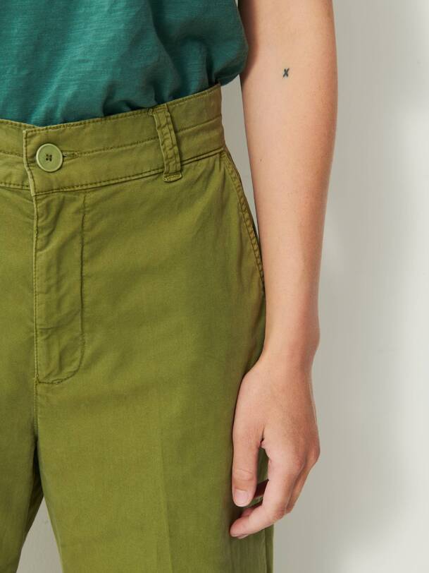 ladies trousers olive