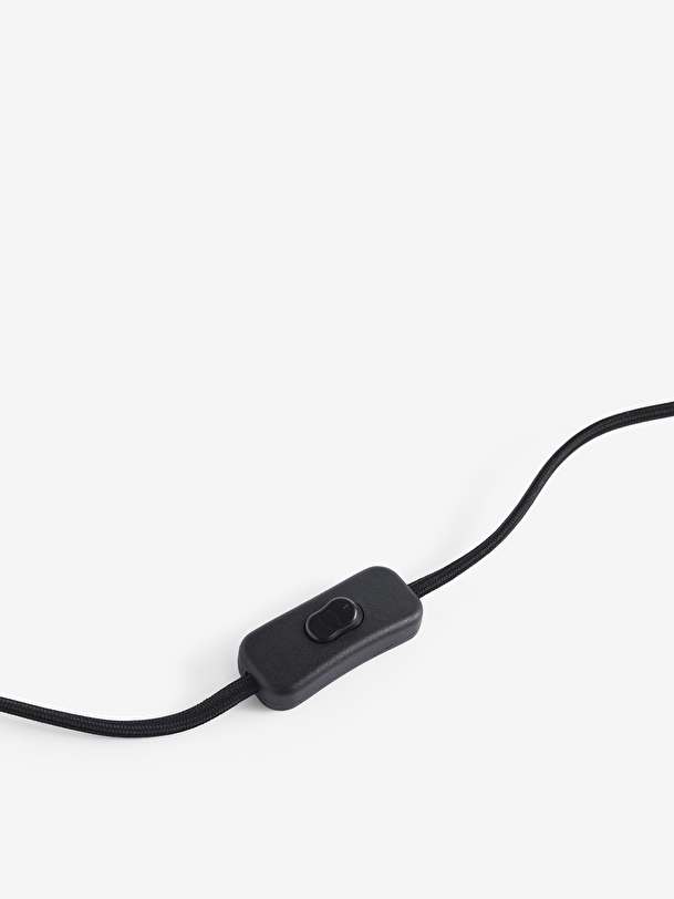 apex table lamp black