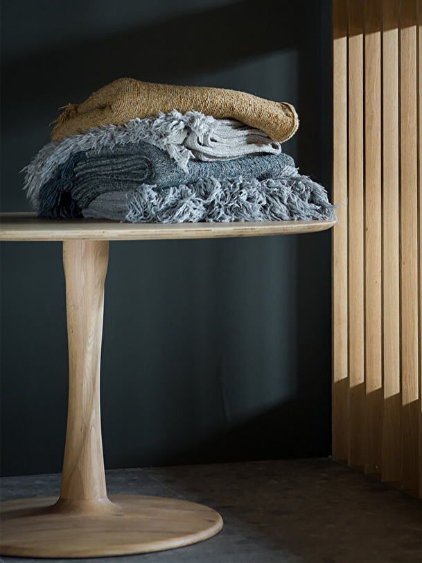 table torsion en chene d127 light oak