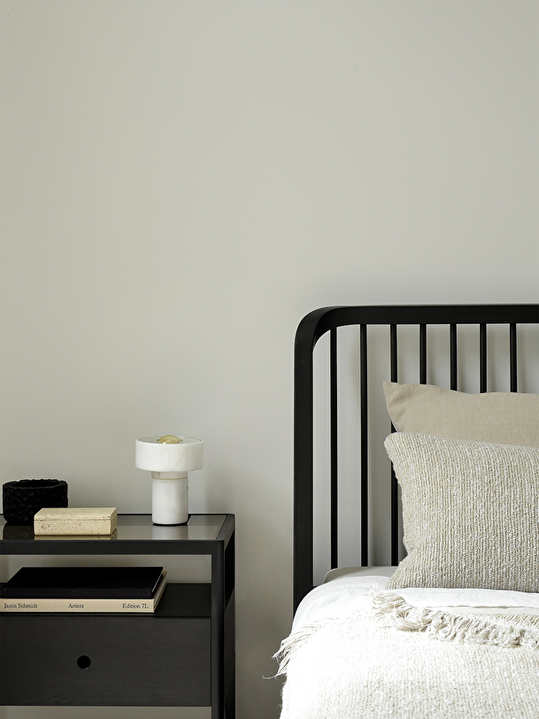 oak spindle black bedside table - 1 drawer black