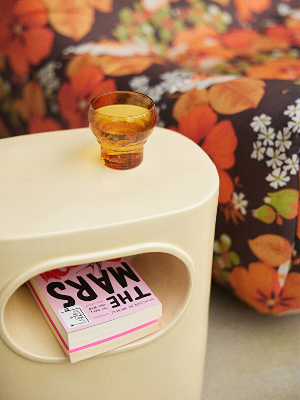 space cream side table cream