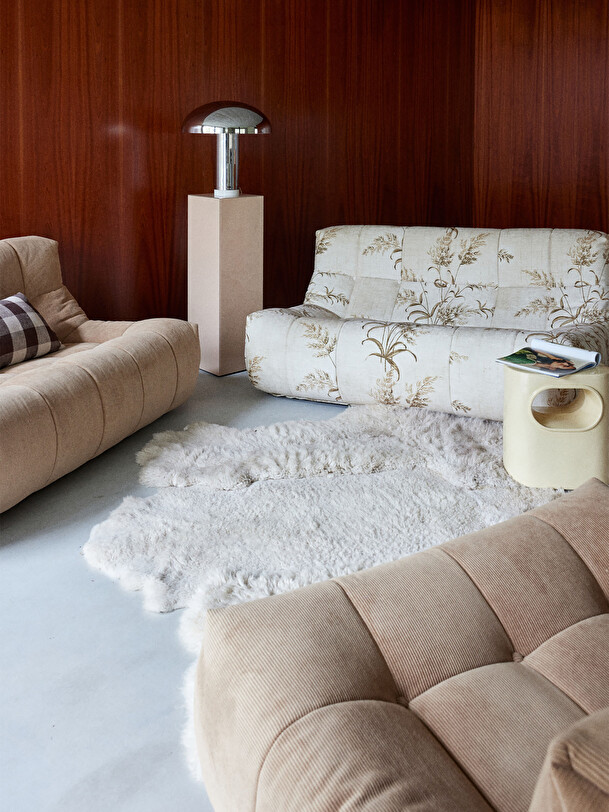 space cream side table cream
