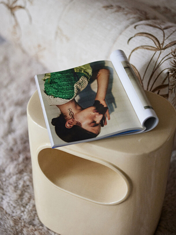 space cream side table cream